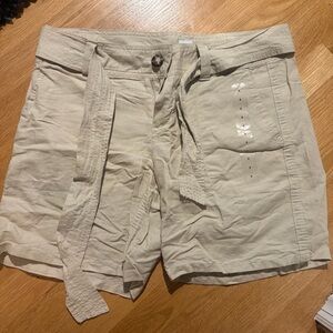 GAP Women's Beige Cargo Shorts
